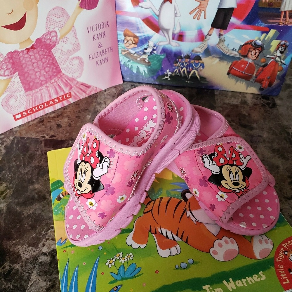 Disney Minnie Mouse sandals